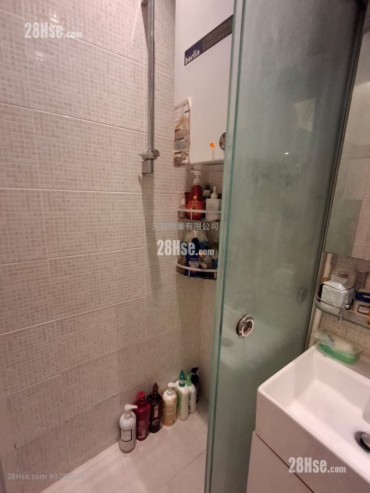 Phase 1 Of Mei King Mansion Sell 2 Bedrooms , 1 Bathroom 357 ft²