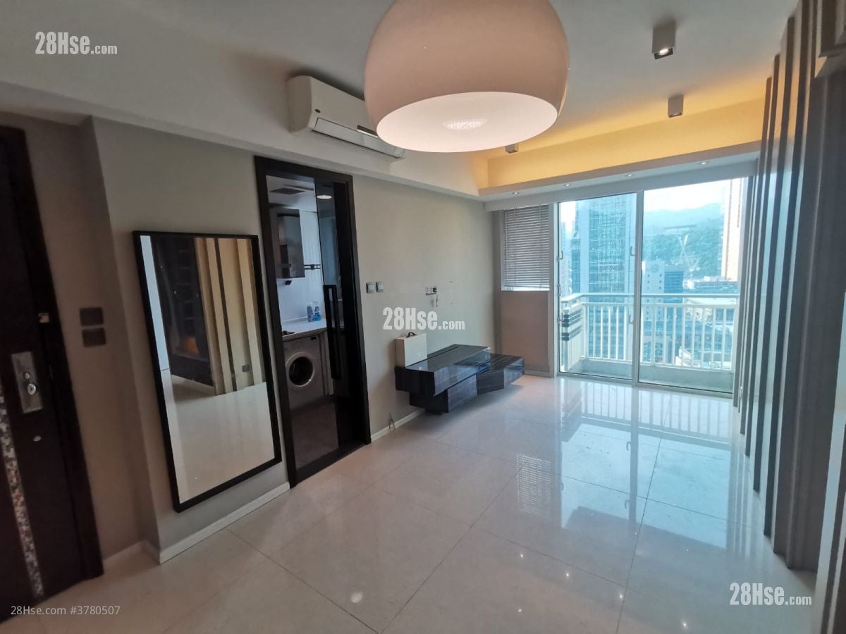 One West Kowloon Sell 3 Bedrooms , 1 Bathroom 616 ft²
