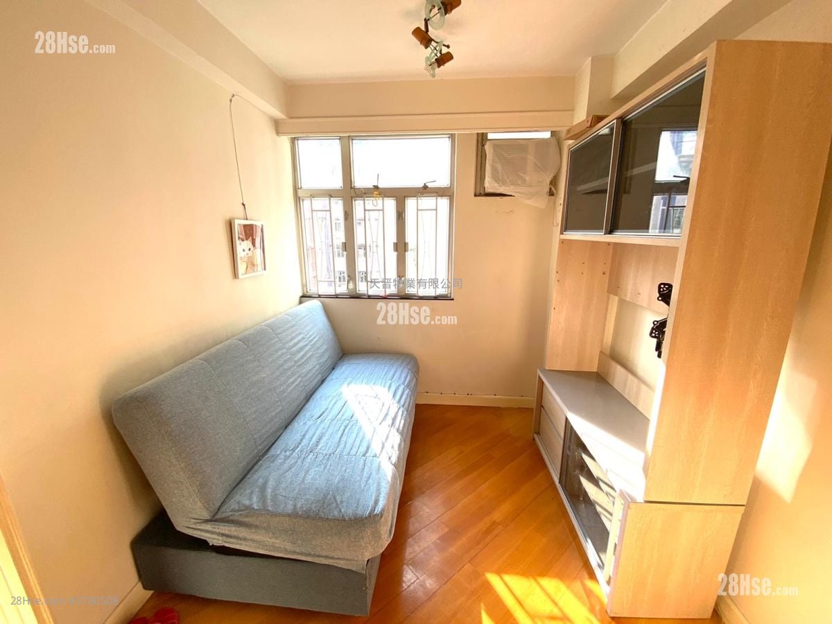 Sunshine Plaza Sell 2 Bedrooms , 1 Bathroom 357 ft²