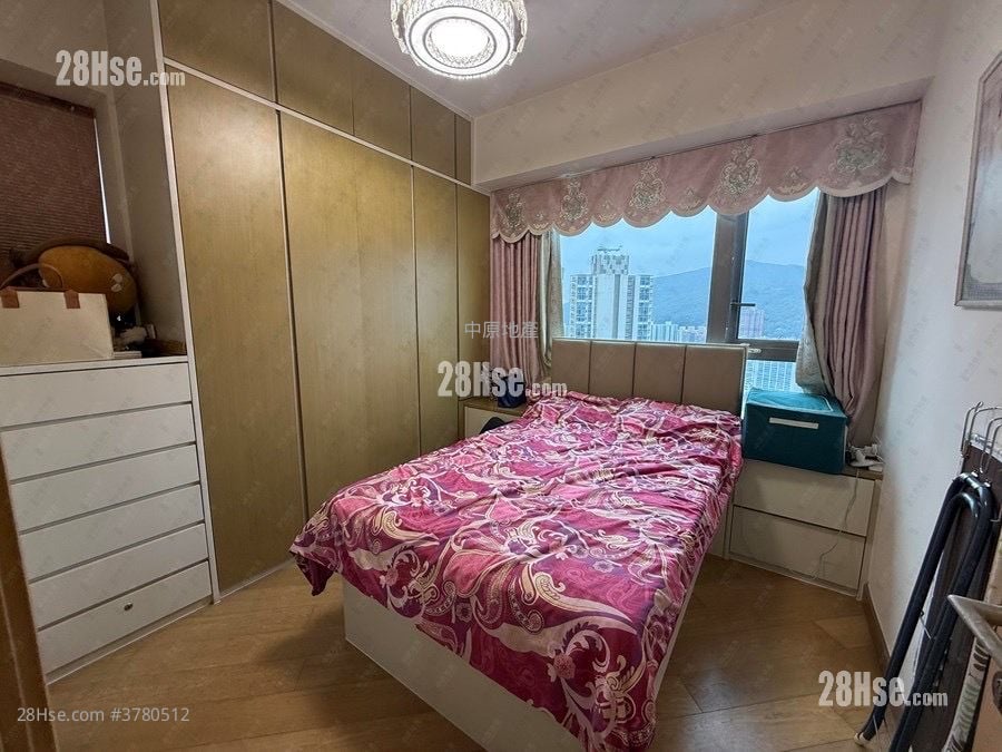 Parc City Sell 3 Bedrooms , 2 Bathrooms 838 ft²