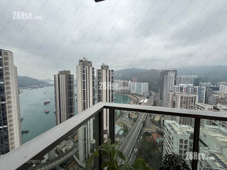 Parc City Sell 3 Bedrooms , 2 Bathrooms 838 ft²