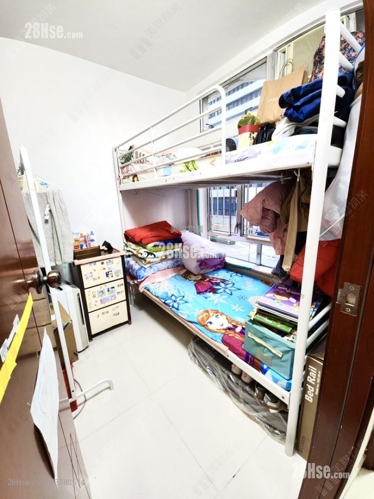 Greenfield Garden Sell 2 Bedrooms , 1 Bathroom 386 ft²