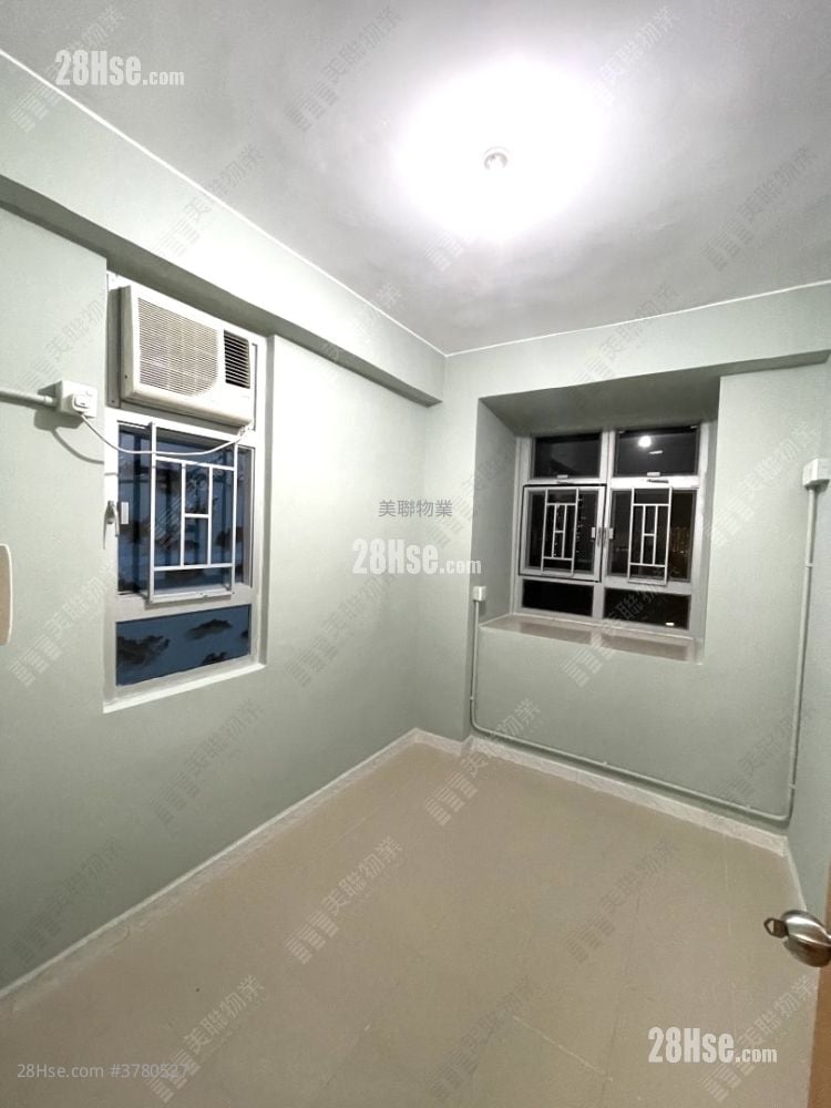 Victory Building Sell 2 Bedrooms , 1 Bathroom 311 ft²