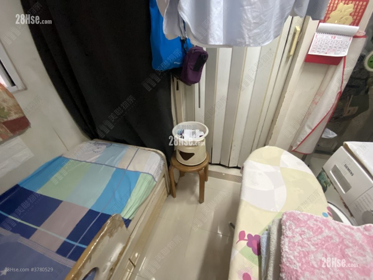 Everwell Garden Sell 4 Bedrooms , 3 Bathrooms 1,625 ft²