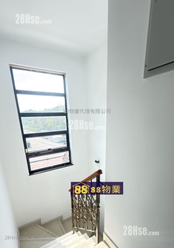 村屋 租盘 4 房 , 3 浴室 1,400 平方尺