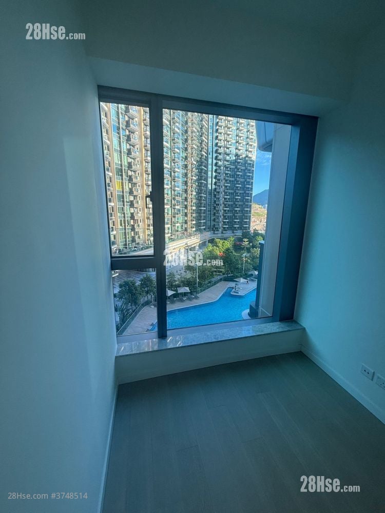 KOKO Hills 售盘 3 房 , 2 浴室 737 平方尺