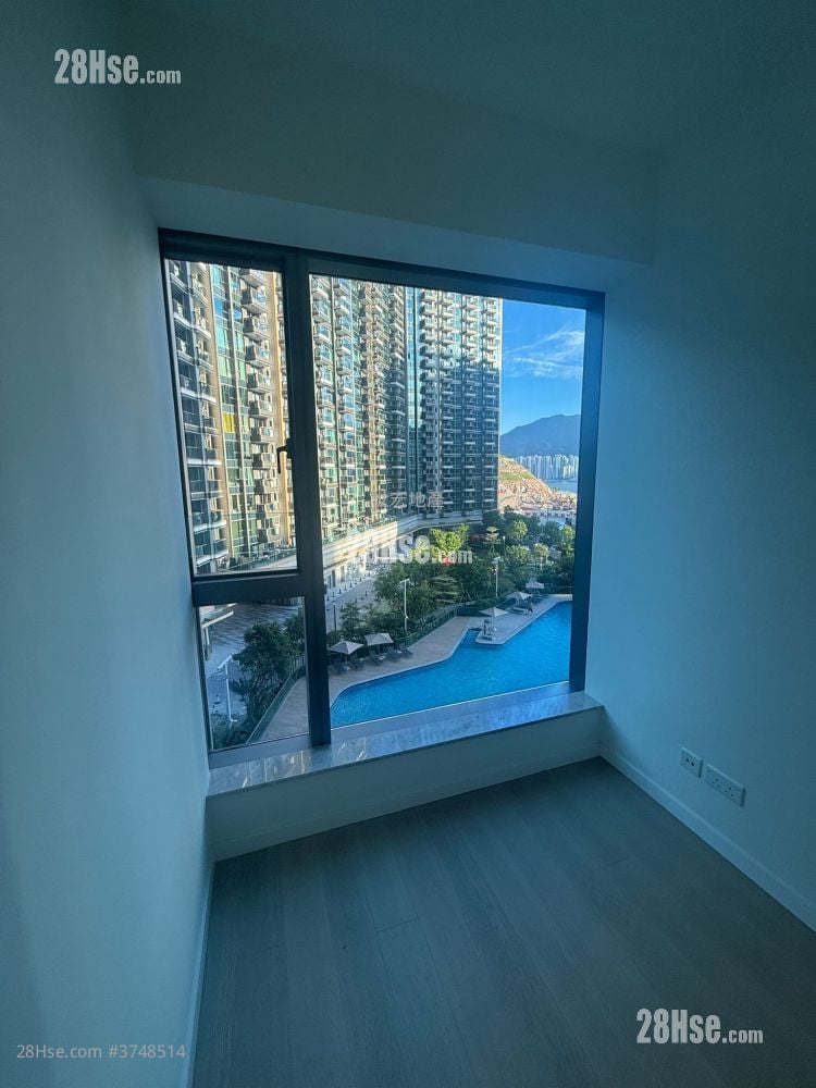 KOKO Hills 售盘 3 房 , 2 浴室 737 平方尺