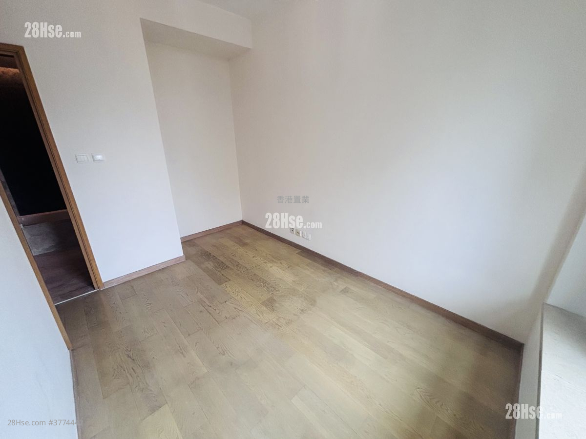 Grand Austin Sell 2 Bedrooms , 1 Bathroom 580 ft²