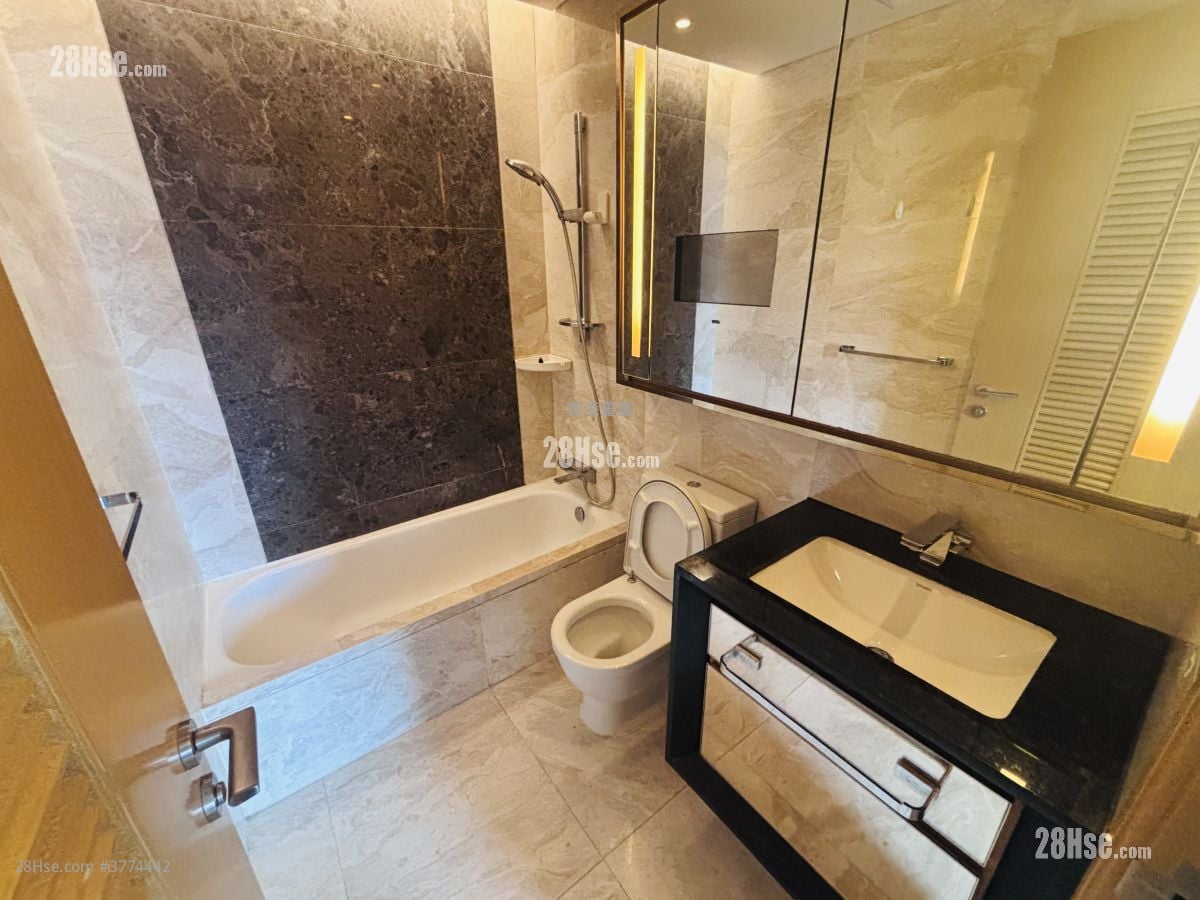 Grand Austin Sell 2 Bedrooms , 1 Bathroom 580 ft²