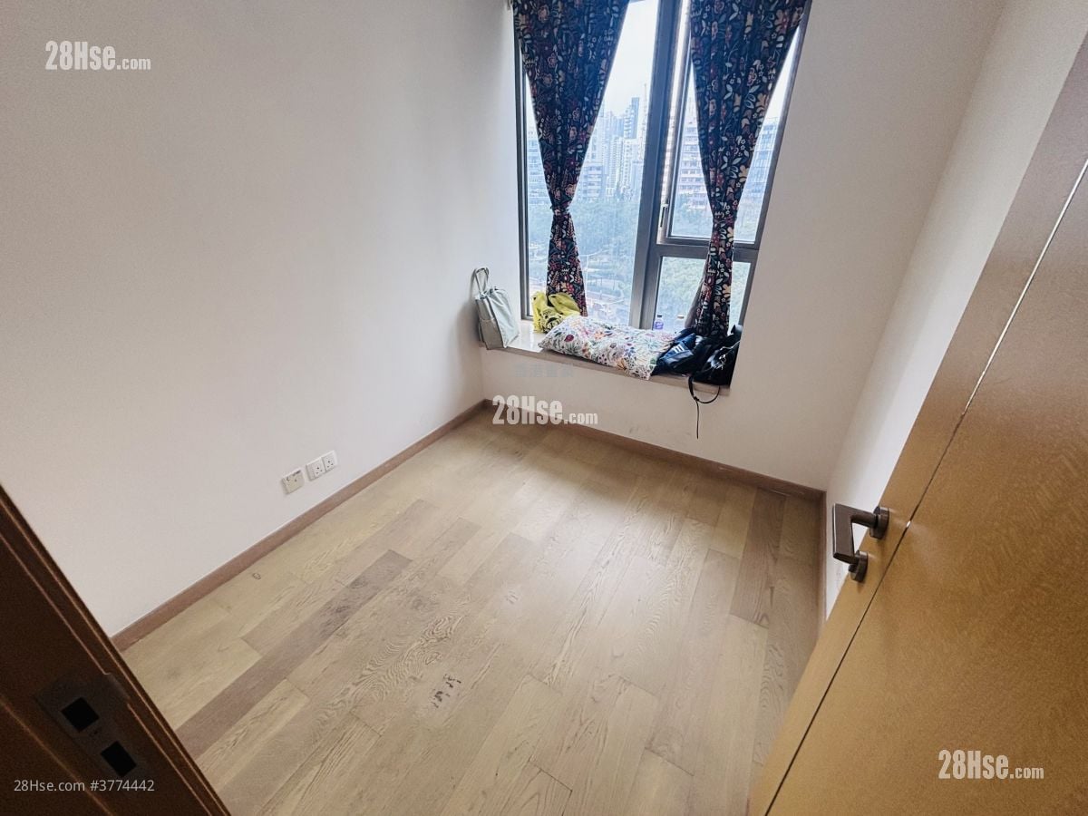 Grand Austin Sell 2 Bedrooms , 1 Bathroom 580 ft²