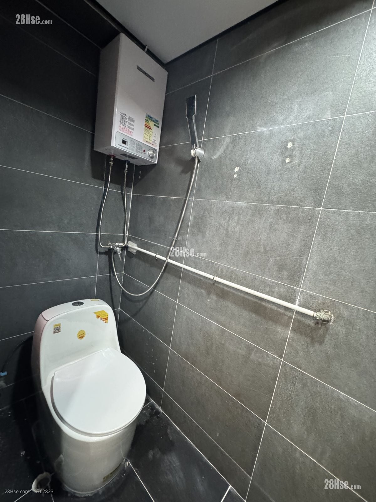 单幢楼房 租盘 130 平方尺