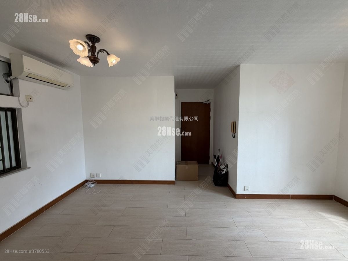 Heng Fa Chuen Rental 2 Bedrooms , 1 Bathroom 471 ft²