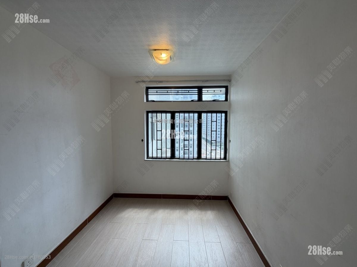 Heng Fa Chuen Rental 2 Bedrooms , 1 Bathroom 471 ft²