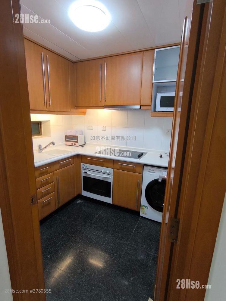 Royal Peninsula Rental 2 Bedrooms , 2 Bathrooms 778 ft²