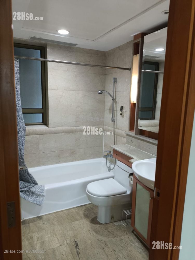 Royal Peninsula Rental 2 Bedrooms , 2 Bathrooms 778 ft²