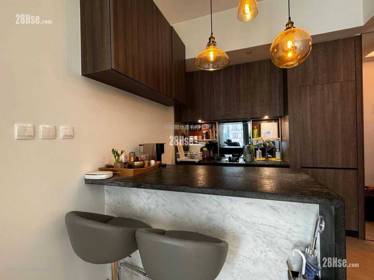 Novum West Sell 2 Bedrooms , 1 Bathroom 540 ft²