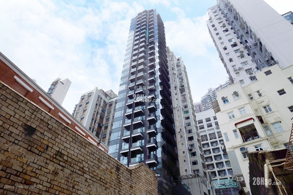 building outlook: The Unit Soho Rental 2 Bedrooms , 1 Bathroom 409 ft²