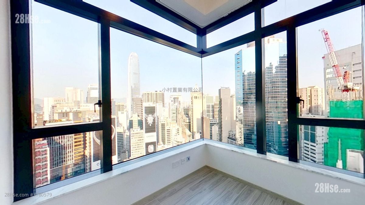 master room: The Unit Soho Rental 2 Bedrooms , 1 Bathroom 409 ft²