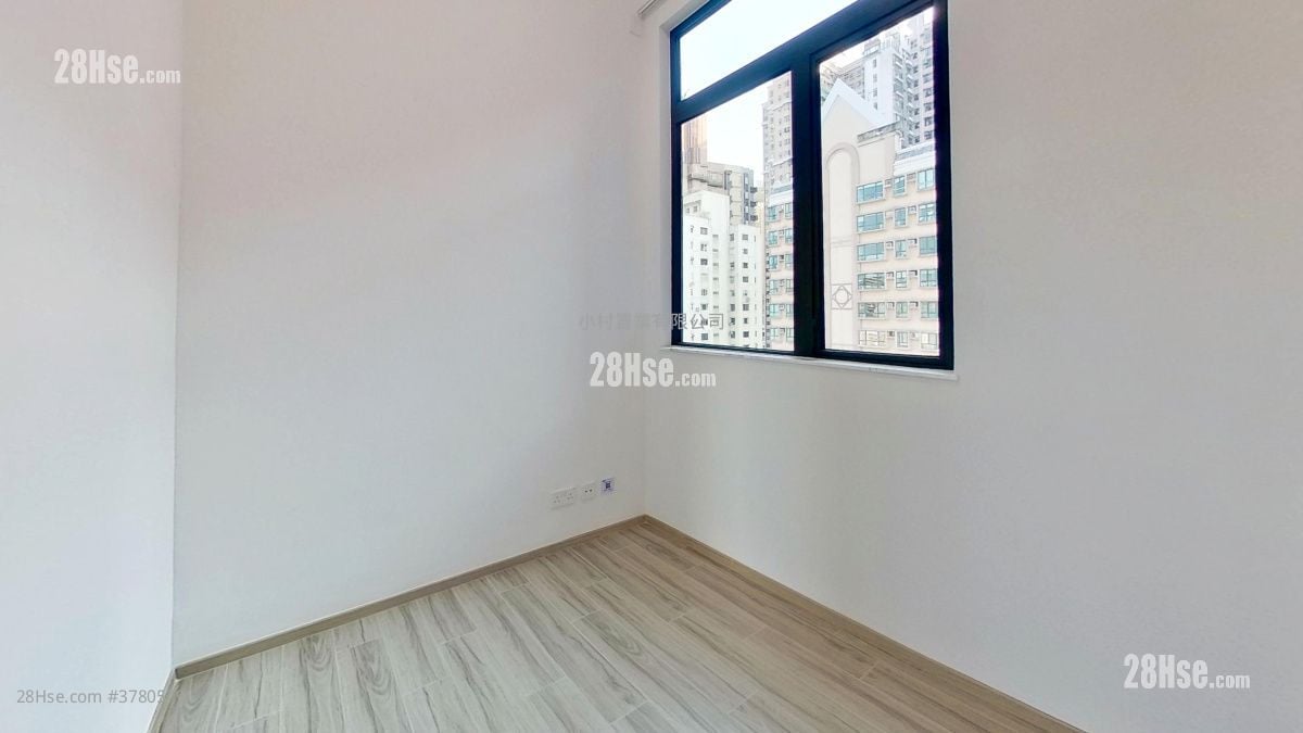 bedroom 2: The Unit Soho Rental 2 Bedrooms , 1 Bathroom 409 ft²