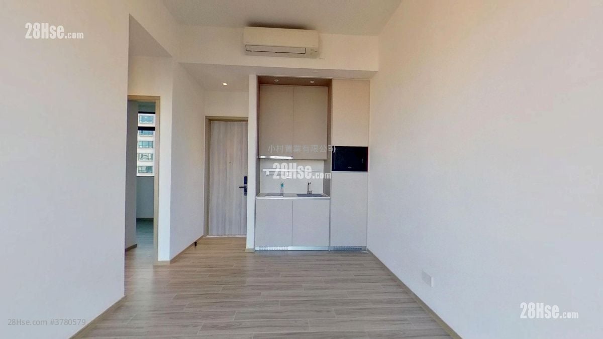 living room: The Unit Soho Rental 2 Bedrooms , 1 Bathroom 409 ft²