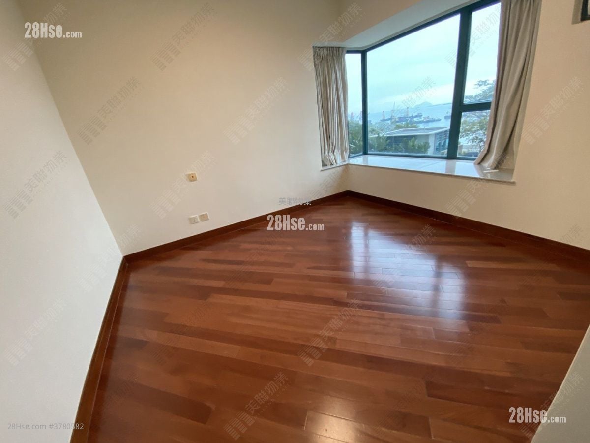 The Long Beach Sell 3 Bedrooms , 1 Bathroom 816 ft²