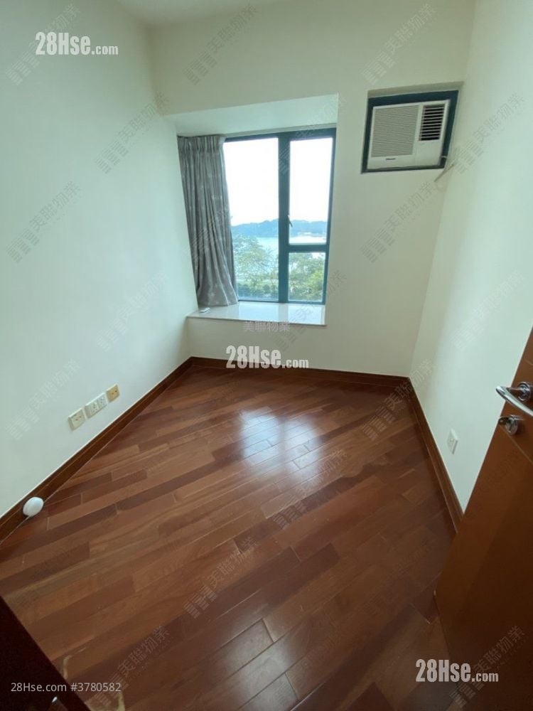 The Long Beach Sell 3 Bedrooms , 1 Bathroom 816 ft²