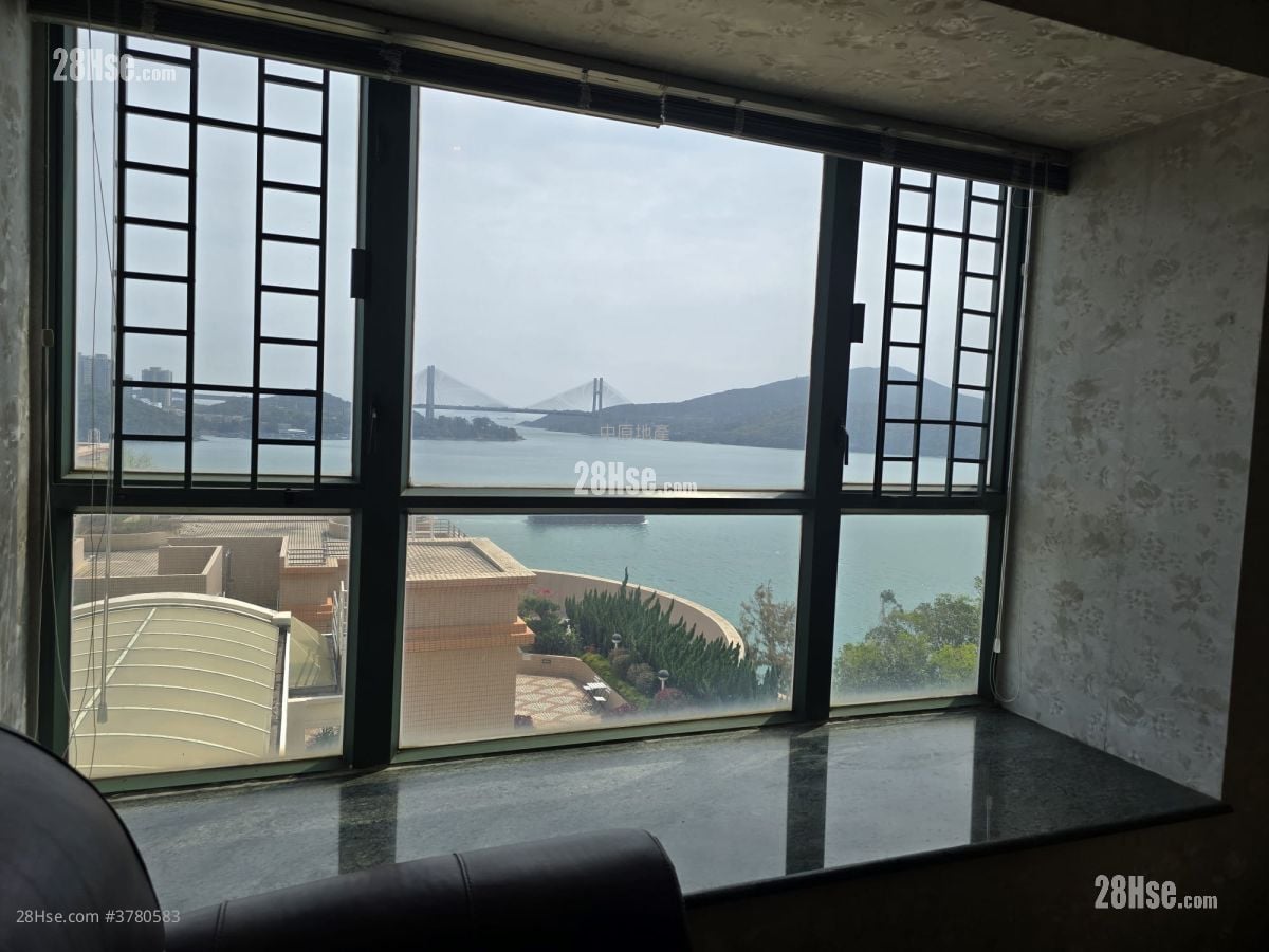 Sea Crest Villa Sell 2 Bedrooms , 1 Bathroom 470 ft²