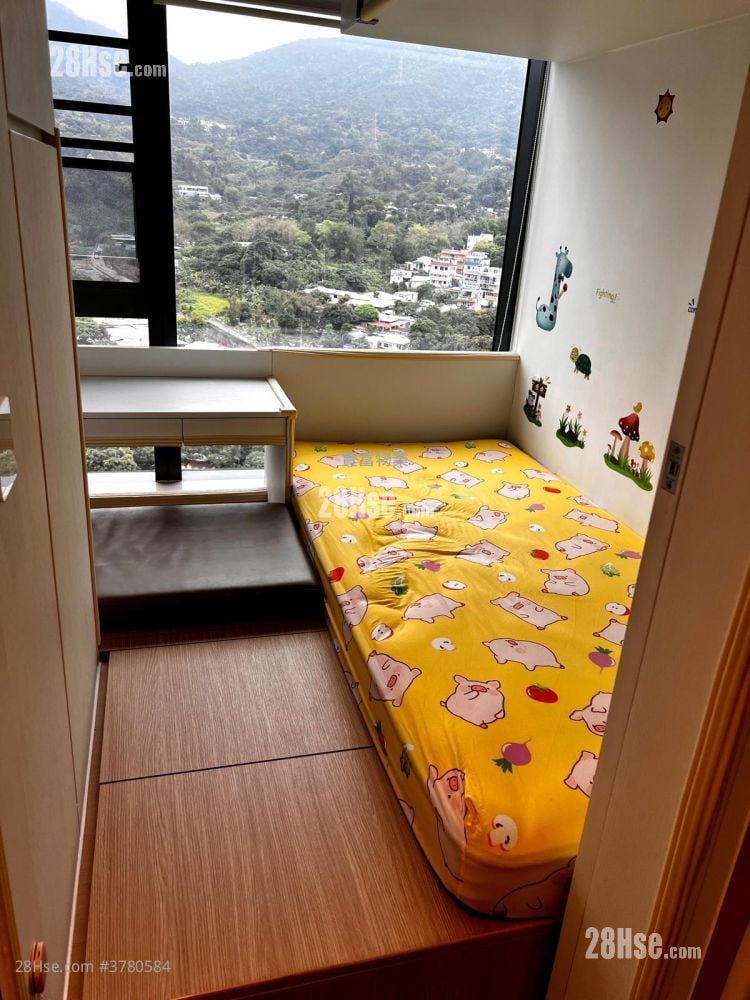 The Regent Rental 2 Bedrooms , 1 Bathroom 529 ft²