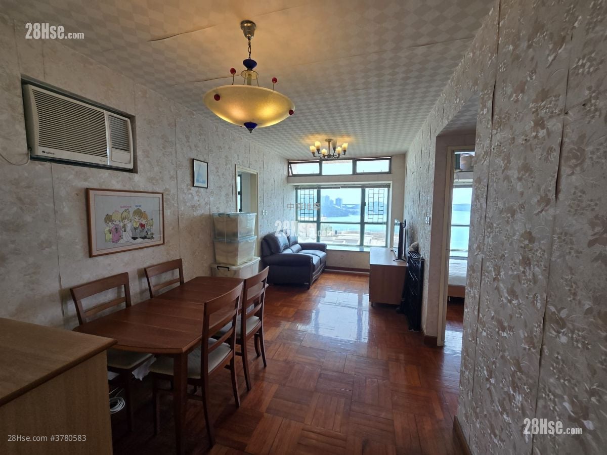 Sea Crest Villa Sell 2 Bedrooms , 1 Bathroom 470 ft²