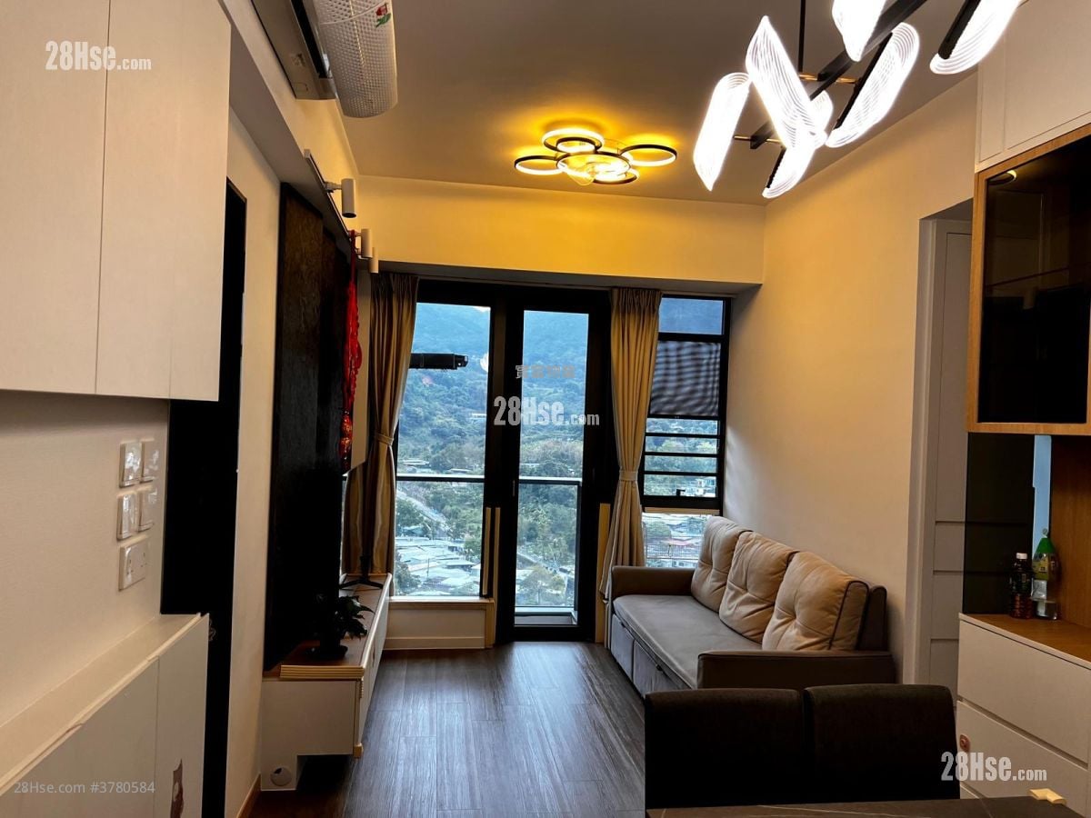 The Regent Rental 2 Bedrooms , 1 Bathroom 529 ft²