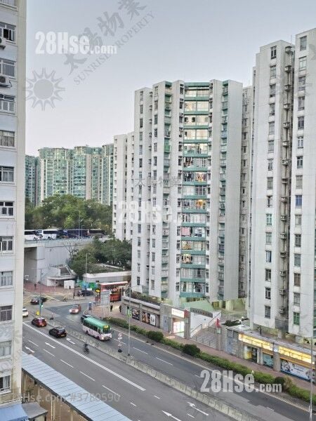 Whampoa Estate Sell 3 Bedrooms 490 ft²