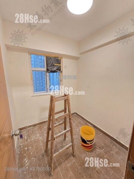 Whampoa Estate Sell 3 Bedrooms 490 ft²