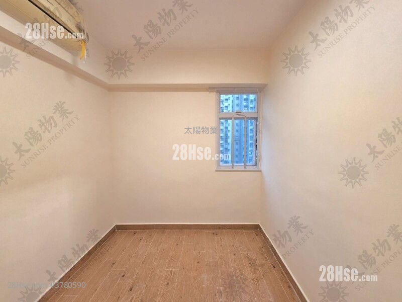 Whampoa Estate Sell 3 Bedrooms 490 ft²