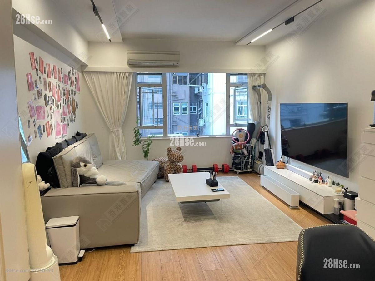 山光楼 售盘 3 房 964 平方尺