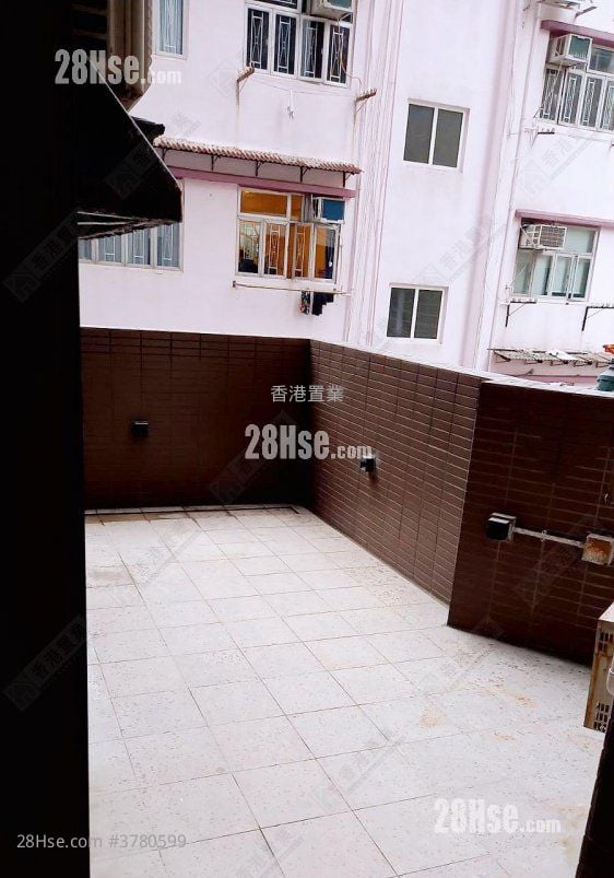 Regent Hill Sell 2 Bedrooms , 1 Bathroom 534 ft²