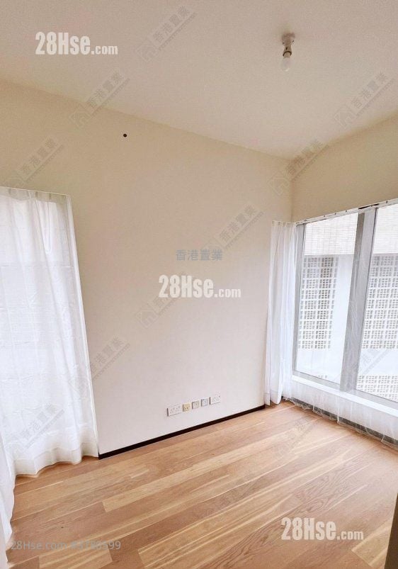 Regent Hill Sell 2 Bedrooms , 1 Bathroom 534 ft²