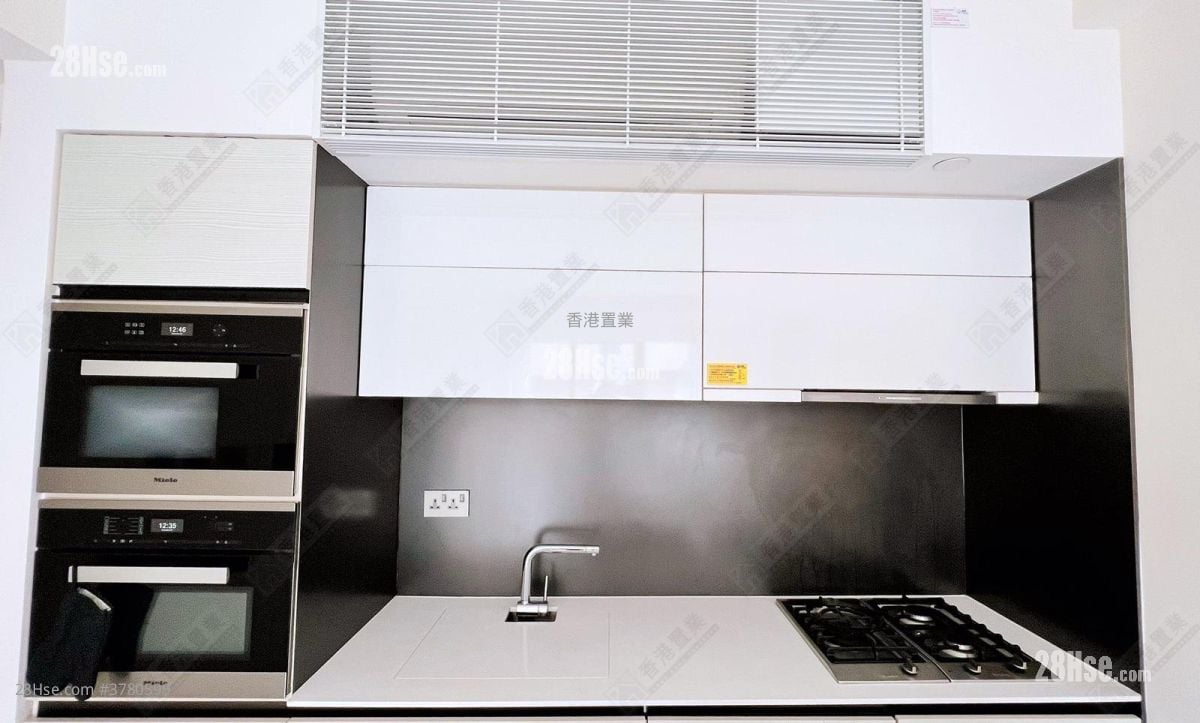 Regent Hill Sell 2 Bedrooms , 1 Bathroom 534 ft²