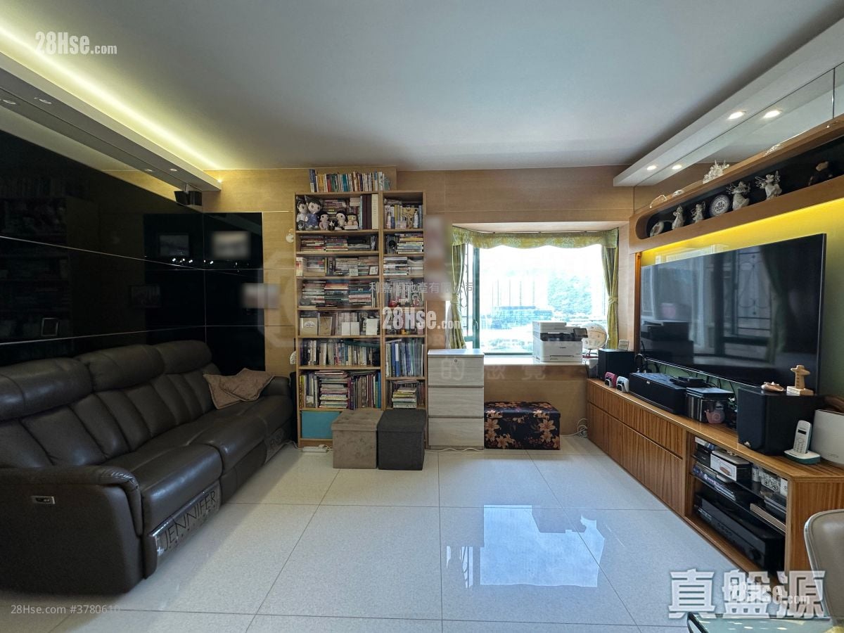 Ravana Garden Sell 3 Bedrooms 645 ft²