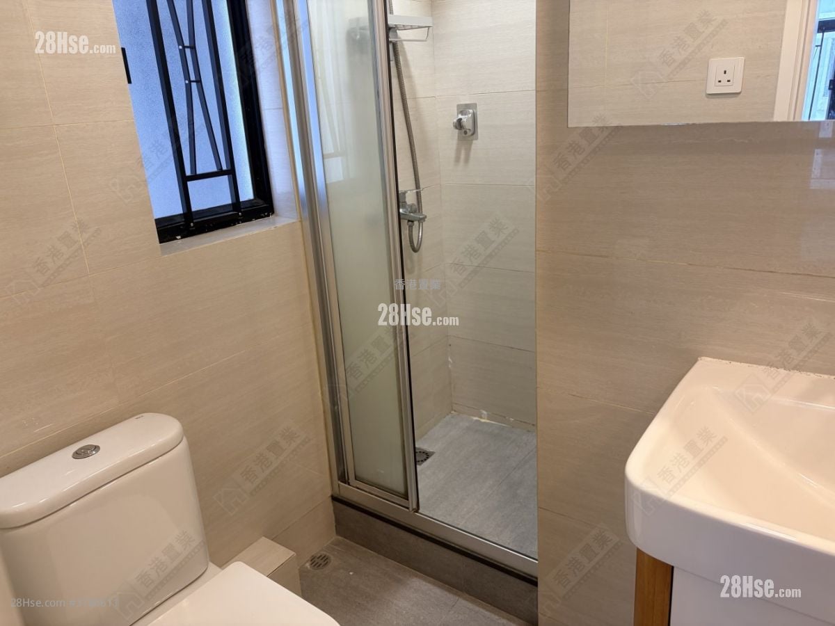 Heng Fa Chuen Sell 3 Bedrooms , 2 Bathrooms 643 ft²