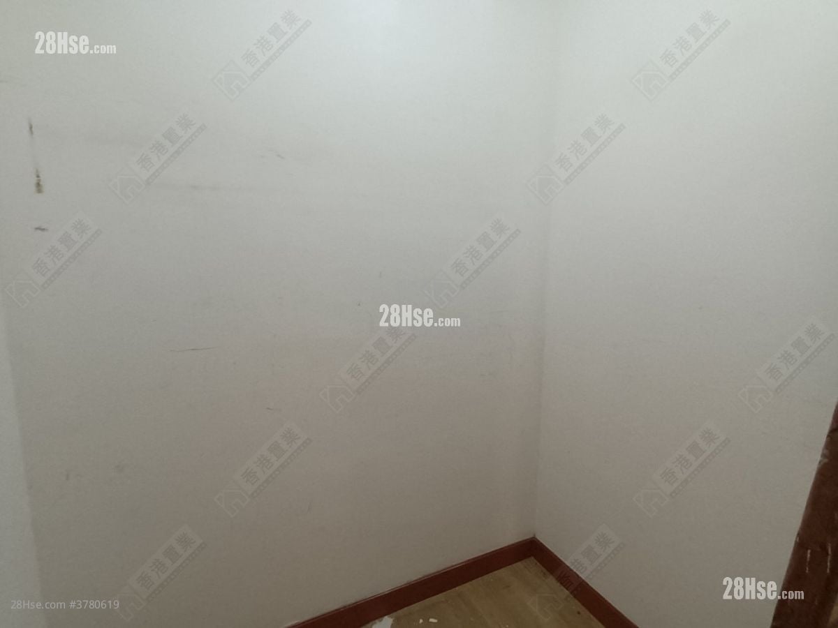 The Java 售盘 3 房 , 2 浴室 690 平方尺