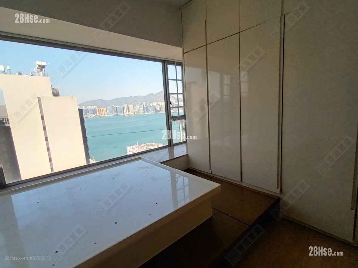 The Java 售盘 3 房 , 2 浴室 690 平方尺