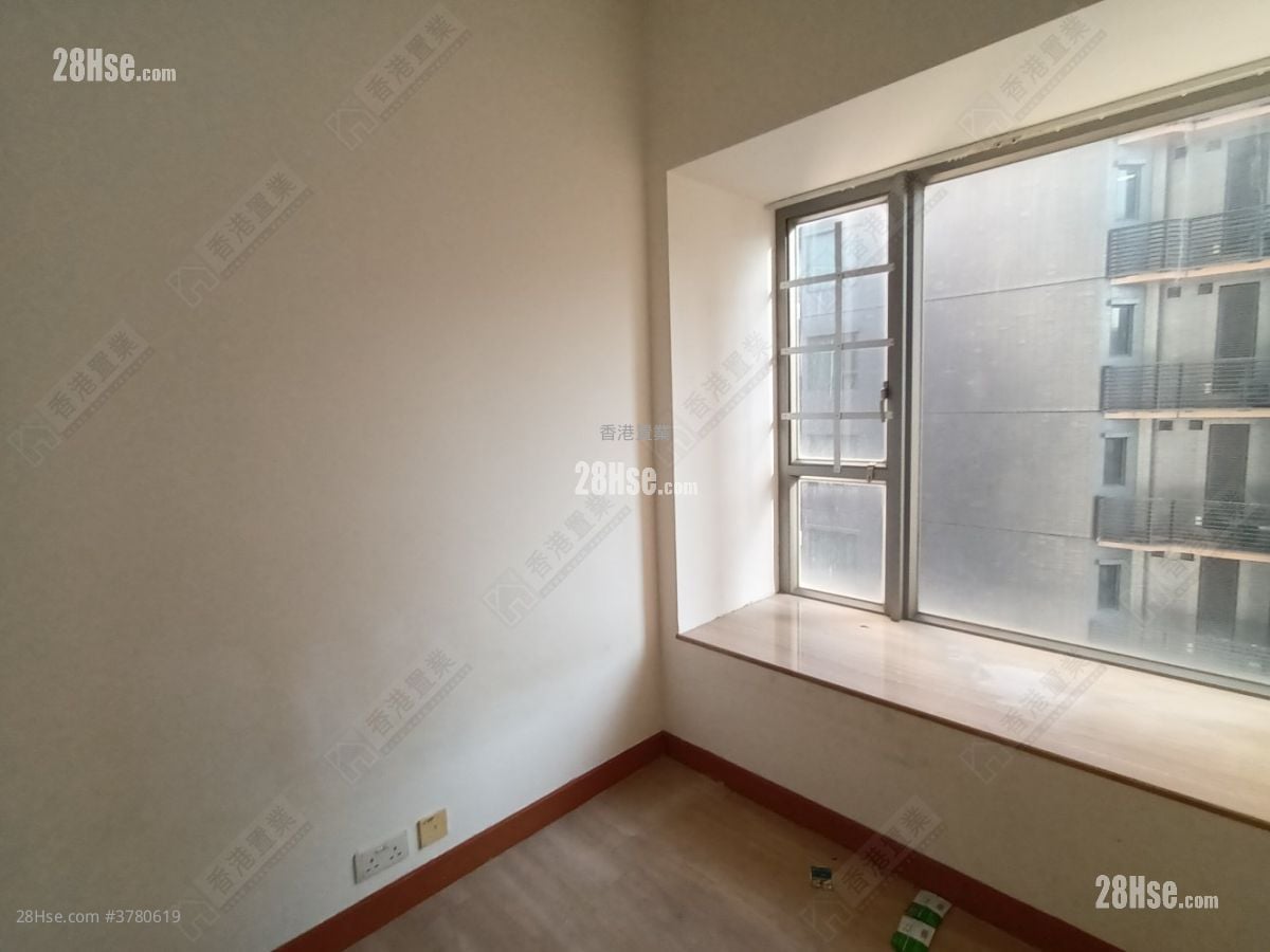 The Java 售盘 3 房 , 2 浴室 690 平方尺