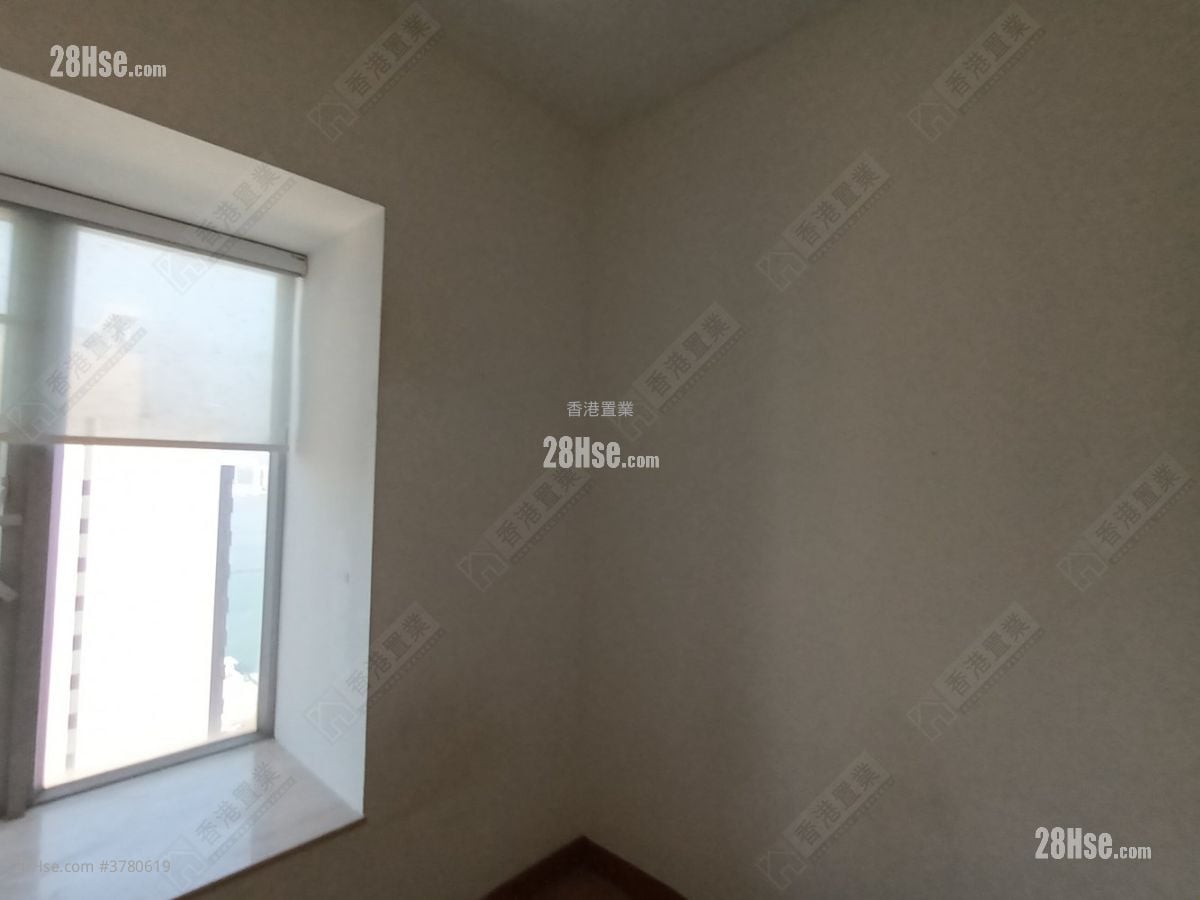 The Java 售盘 3 房 , 2 浴室 690 平方尺