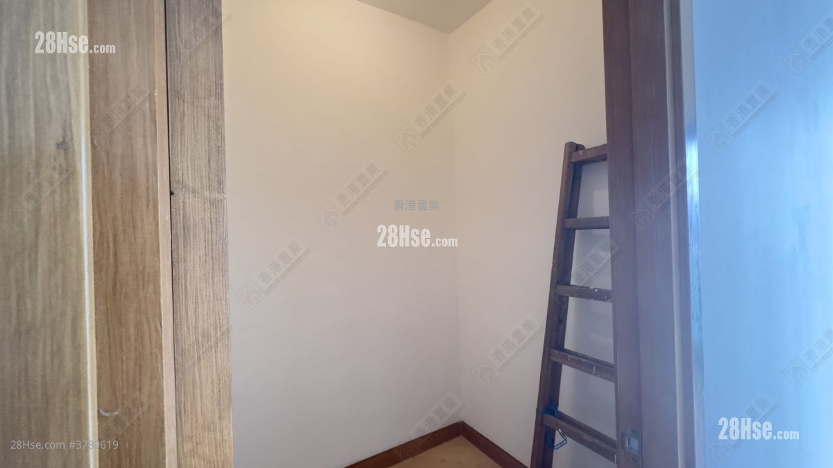 The Java 售盘 3 房 , 2 浴室 690 平方尺