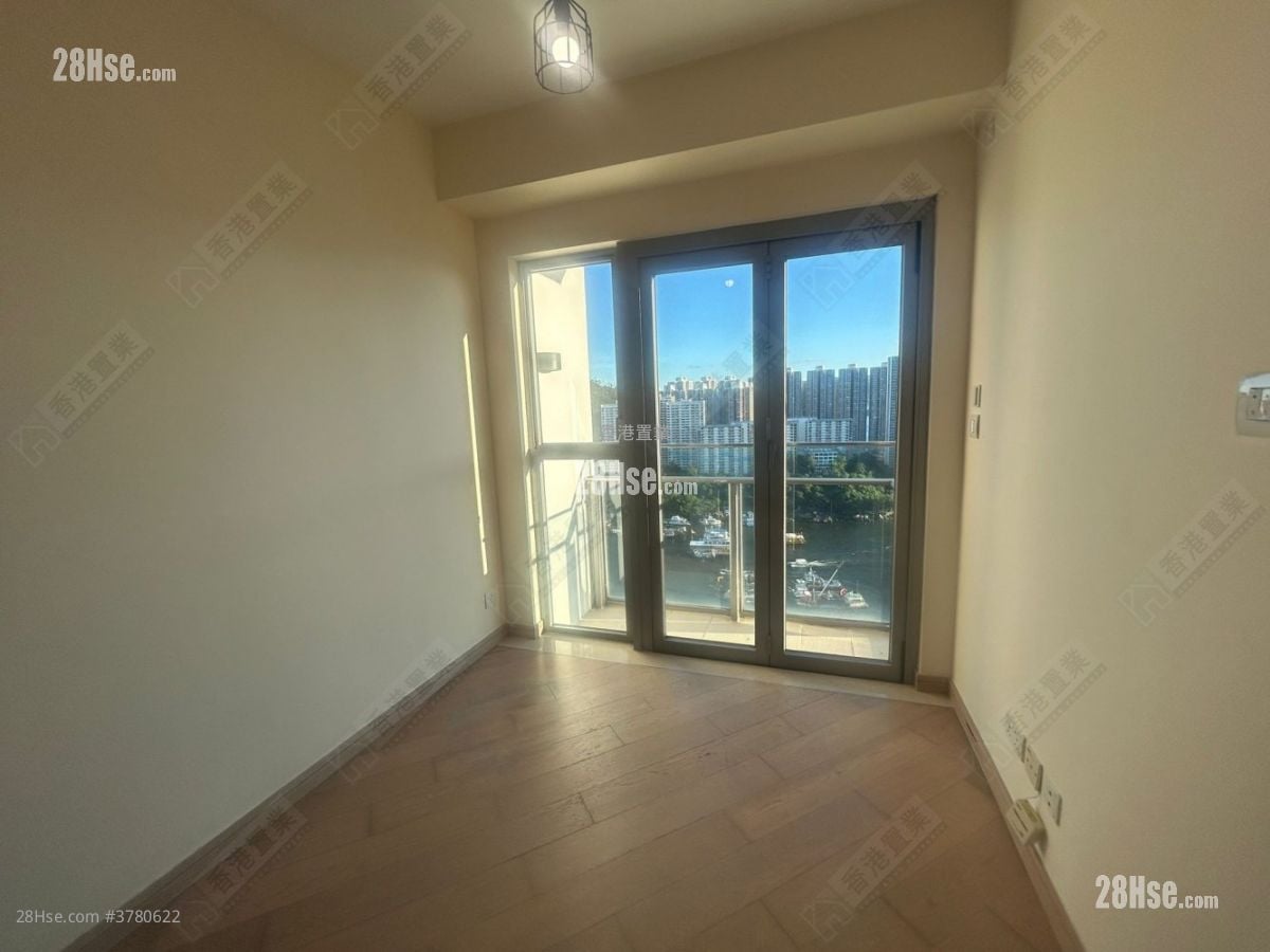 South Coast Sell 1 Bedroom , 1 Bathroom 254 ft²