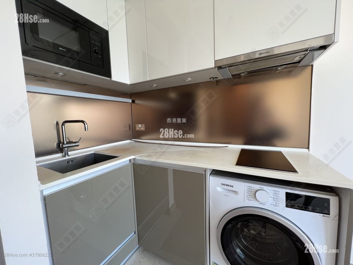 South Coast Sell 1 Bedroom , 1 Bathroom 254 ft²