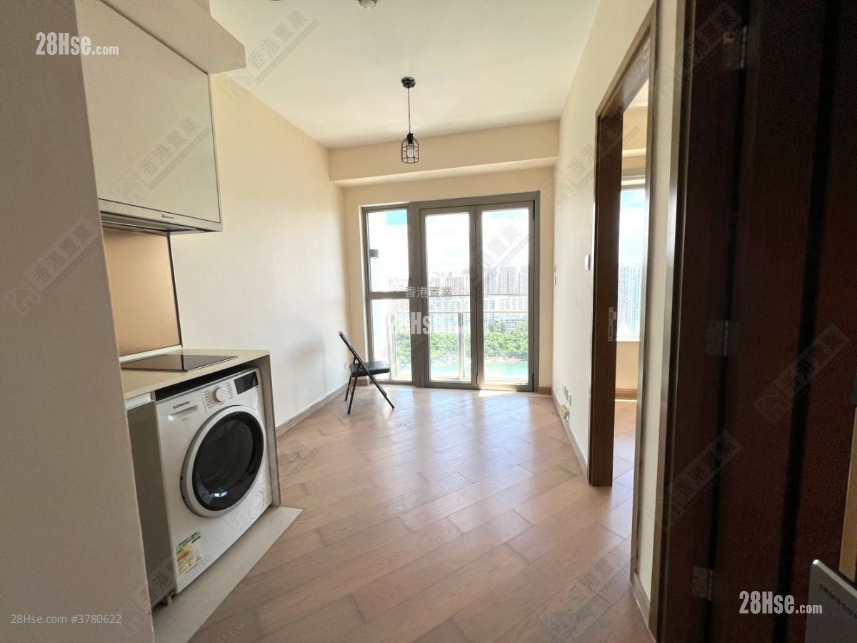 South Coast Sell 1 Bedroom , 1 Bathroom 254 ft²