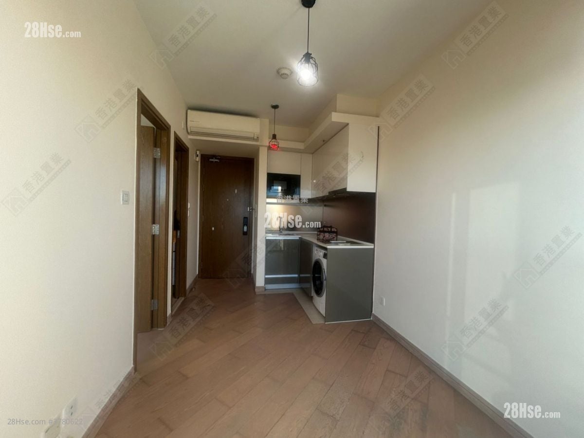 South Coast Sell 1 Bedroom , 1 Bathroom 254 ft²