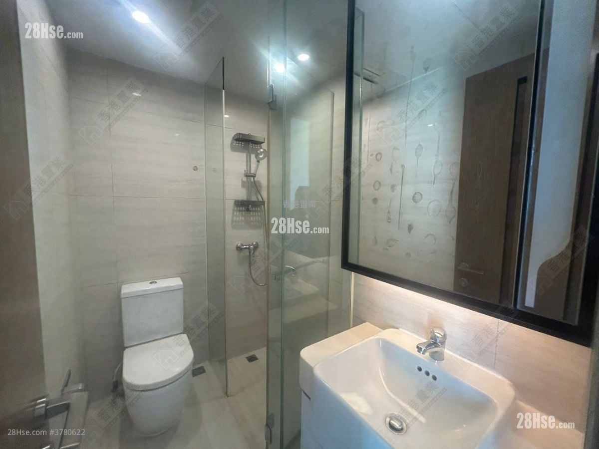 South Coast Sell 1 Bedroom , 1 Bathroom 254 ft²