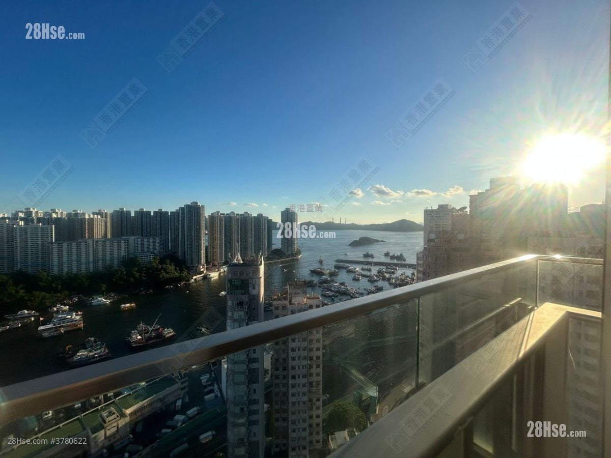 South Coast Sell 1 Bedroom , 1 Bathroom 254 ft²